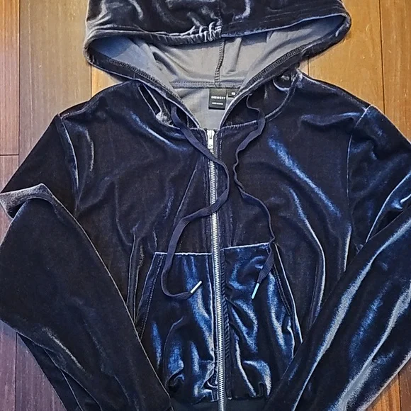 Shein Sky Velvet Hoodie - Picture 6 of 6